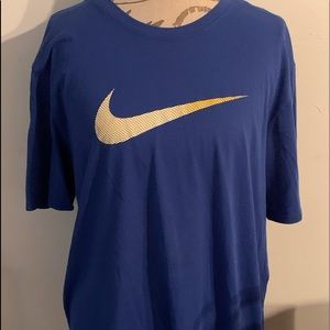 Nike tee
